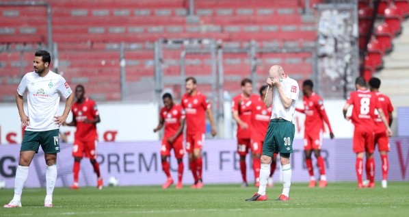 Claudio Pizarro y Werder Bremen luchan por no caer a la B - Getty