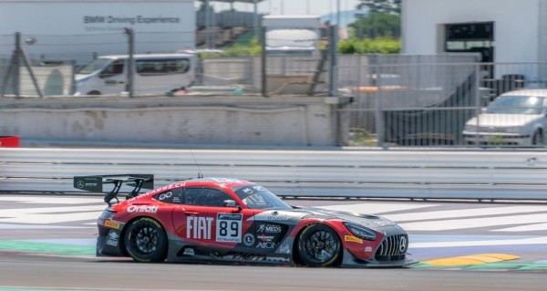 El talentoso piloto chileno competirá en el GT World Challenge de Europa, cuya primera fecha está programada para los días 25 y 26 de julio en Italia.