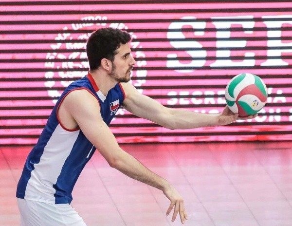 El chileno Simón Guerra se transformó en el nuevo fichaje del Barcelona de España