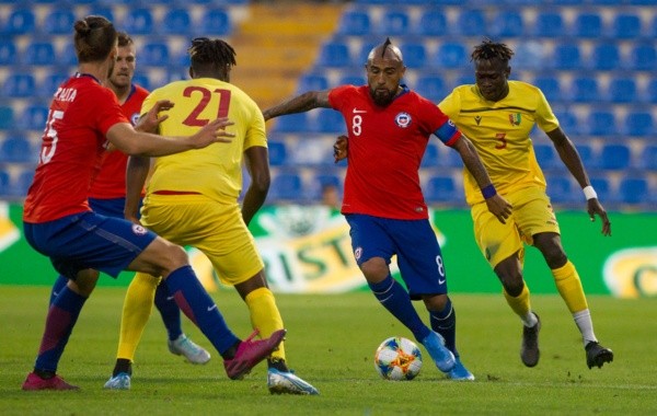 Arturo Vidal inaugurará un hostal futbolero en Providencia - AgenciaUno