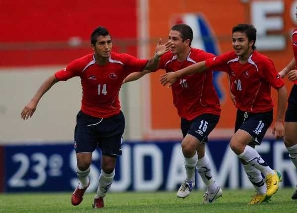 Arturo Vidal iniciaba el viaje que lo convertiría en uno de los jugadores más importantes de la historia de la selección chilena