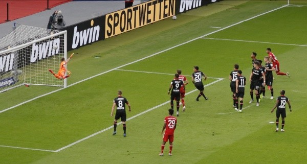 El golazo del Bayern Múnich ante Bayer Leverkusen.