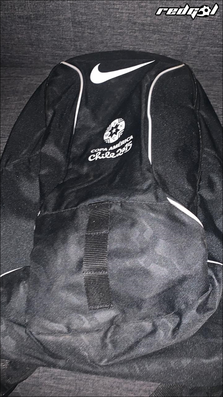 La mochila que recibieron los acreditados en la Copa América 2015