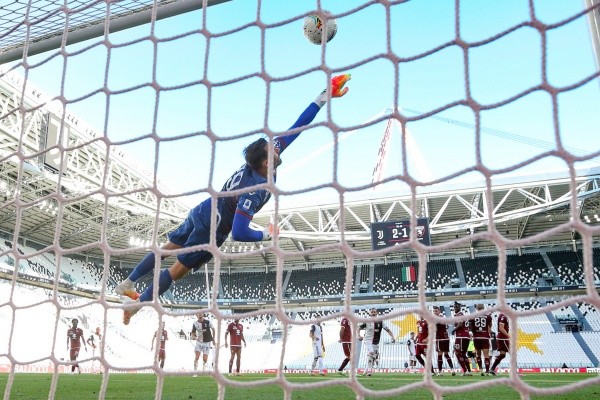Postal del golazo que marcó Cristiano Ronaldo el Derbi ante Torino. CR7 viene marcando y se posiciona como pieza fundamental en las últimas fechas de la Serie A.
