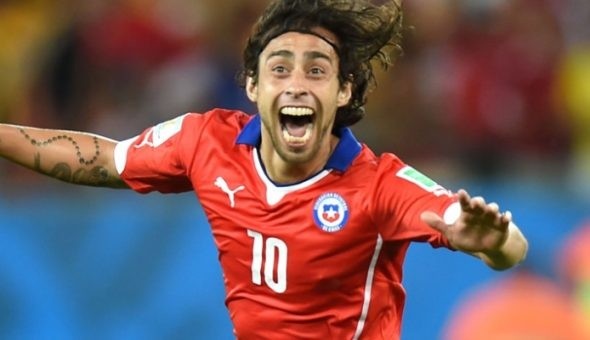 Valdivia celebrando su gol en el Mundial 2014 (Getty Images)