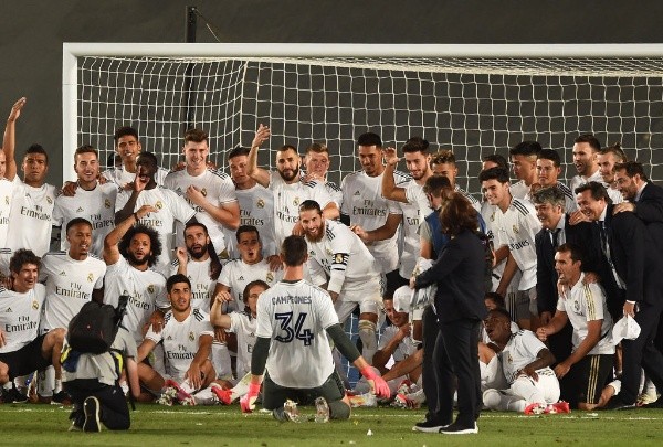 Gareth Bale se quedó al fondo, en la zona derecha de la imagen. No quería protagonismo con el Real Madrid. Foto: Getty Images