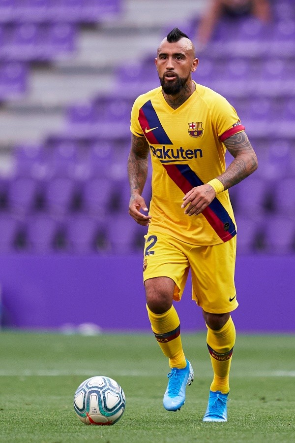Arturo Vidal y Barcelona se medirán ante el Alavés en el último partido pendiente de La Liga.