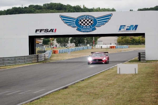 El chileno Benja Hites debutará este 25 y 26 de julioen el GT World Challenge de Europa.