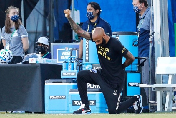 Henry ha sido protagonista de la MLS. Con su homenaje al movimiento Black Lives Matter, aunque en la cancha no ha andado bien y cosecha dos derrotas. (Foto: Getty)