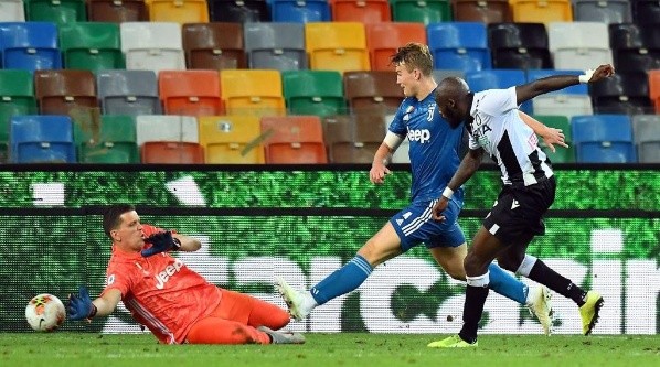 Juventus tuvo la victoria, pero no pudo hacer nada ante Udinese. Una derrota que enciende al rojo vivo la Serie A. Foto: Getty Images