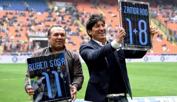 Rubén Sosa e Iván Zamorano son homenajeados por el Inter de Milan (Getty Images)