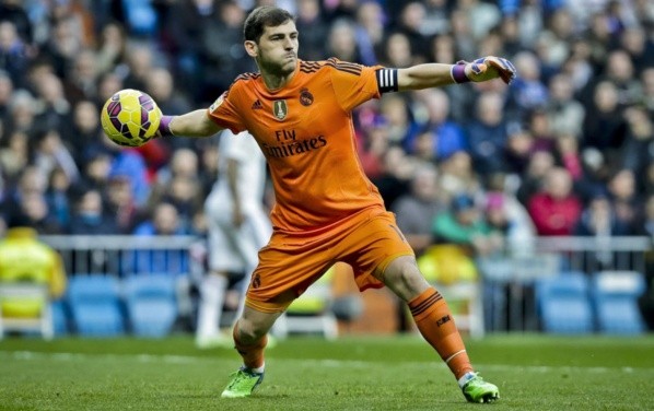 Casillas perteneció al Real Madrid por 25 años, logrando quedar en la historia como uno de los mayores ídolos en la historia merengue.