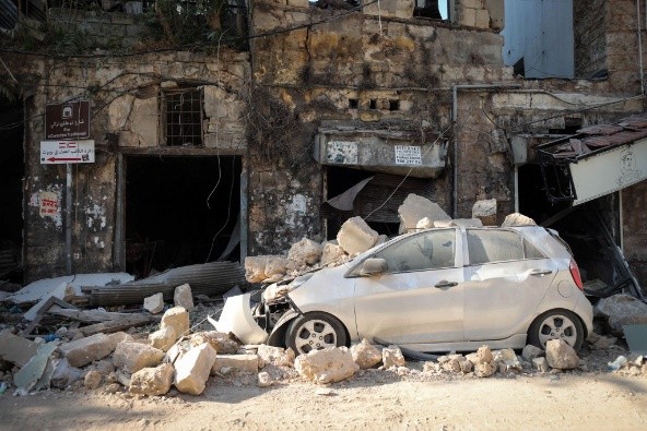 La onda expansiva de la explosión causó severos daños en todo el puerto de Beirut, Líbano. Foto: Getty Images.