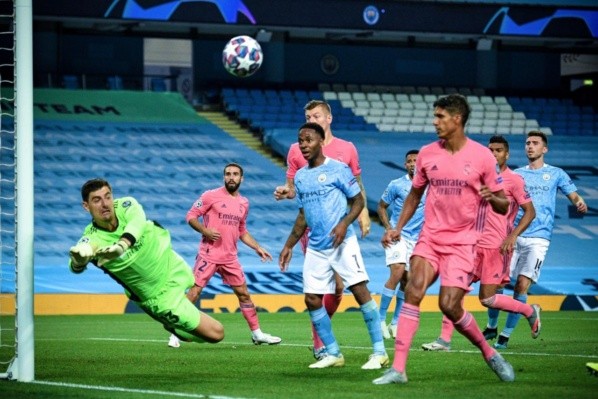 Curtois es exigido por la delantera del Manchester City (Getty Images)