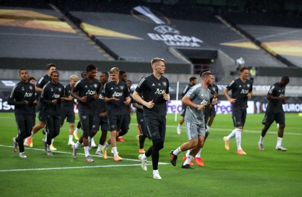 Manchester United está enfocado, con un equipo entre experimentados y varios jóvenes, en conseguir una nueva copa europea. (Foto: Getty)