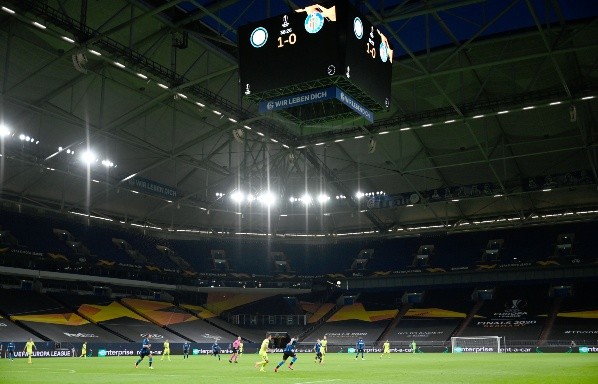 El estadio Veltins-Arena, perteneciente al Schalke 04, será el escenario de este duelo en sede neutral. (Foto: Getty(