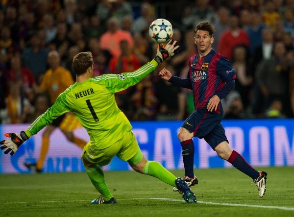 Messi vence a Neuer para asegurar la llave ante el Bayern en la Champions 2014-2015 (Getty Images)