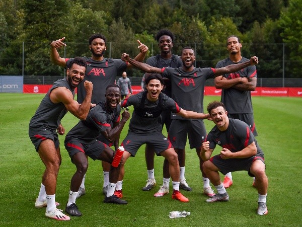 Los comandados por Klopp entrenan en Austria con miras al duelo ante Arsenal por la Community Shield en 11 días más.