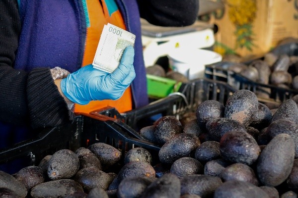 El Bono Base Familiar es un beneficio que se entrega todos los años y no es responsabilidad de ningún Gobierno de turno. Foto: Agencia Uno