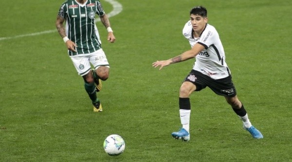 Ángelo Araos tuvo una destacada participación en una nueva victoria de Corinthians en el Brasileirao (Corinthians)
