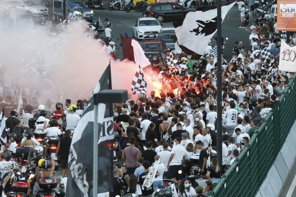 Spezia celebra el ascenso