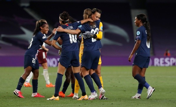 Las parisinas lograron imponerse al Arsenal en los cuartos de final por 2-1 y timbraron el paso a semifinales de la Champions en el País Vasco, en España. (Getty)