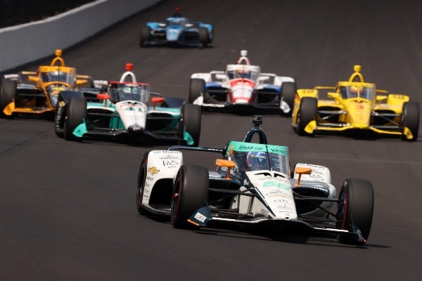 El asturiano finalizó 21 en su tercer intento por ganar los 500 Millas de Indianápolis.