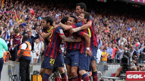 Alexis Sánchez fue protagonista de uno de los mejores Barcelonas de la década, acompañando en ataque a Lionel Messi. Foto: Getty Images