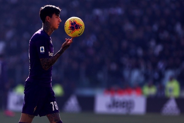 El chileno arrojó nuevamente resultado positivo por COVID-19 y deberá seguir aislado del plantel de la Fiorentina.