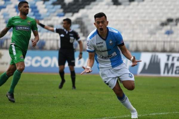 Carlos Muñoz celebra su gol - AgenciaUno