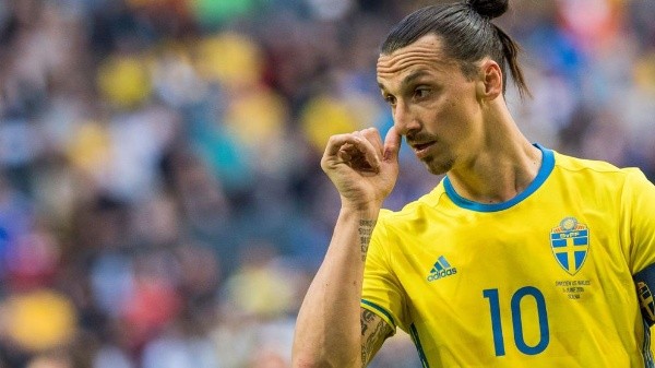 Zlatan no soportó la forma en que Suecia cayó ante Francia y se lanzó con todo contra el DT Janne Andersson.