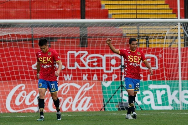 El delantero uruguayo marcó el doblete del triunfo hispano ante Wanderers. (FOTO: Agencia Uno)