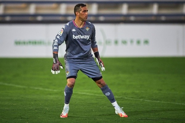 El portero chileno vuelve a España luego de cuatro temporadas defendiendo los colores de Manchester City en Inglaterra. (FOTO: Getty)