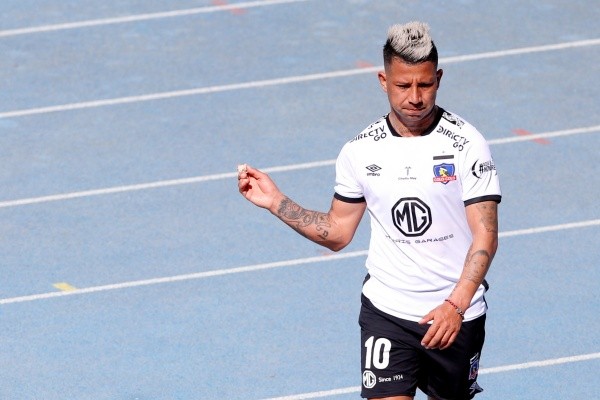 Leonardo Valencia, Colo Colo Leonardo Valencia, Colo Colo