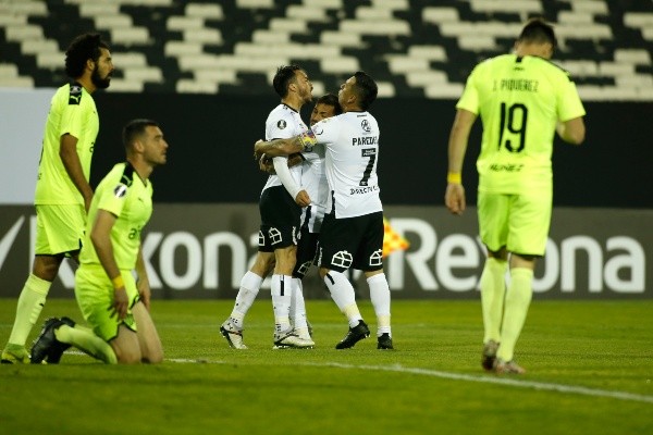 El Cacique venció por 2-1 a Peñarol y se afirmó en la Copa Libertadores. (FOTO: Agencia Uno)