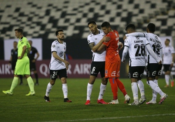 El Popular venció por 2-1 a Peñarol y comparte el liderato del Grupo C de la Copa Libertadores. (FOTO: Getty)