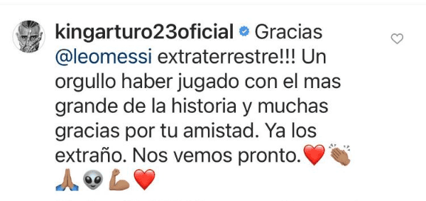 Arturo Vidal a Leo Messi Arturo Vidal a Leo Messi