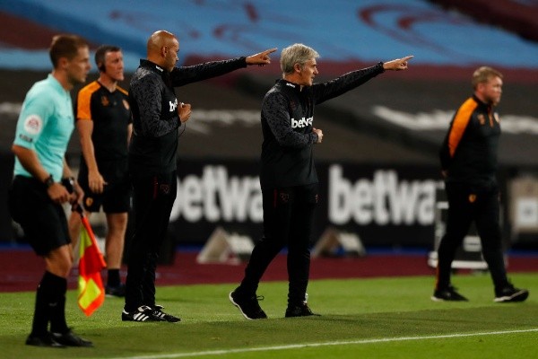 El asistente Alan Irvine dirigió al West Ham ante el Hull City tras el positivo a coronavirus de David Moyes. Foto: Getty Images