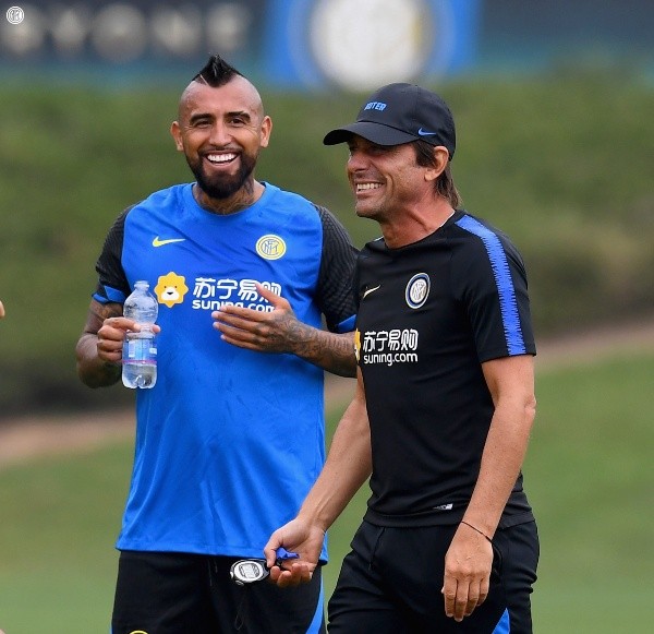 Vidal ya entrena bajo las órdenes de Antonio Conte en el Inter.