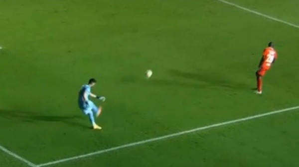 Matías Dituro, quien pocas veces se equivoca en el arco, tuvo un desafortunado despeje ante América de Cali en Libertadores.