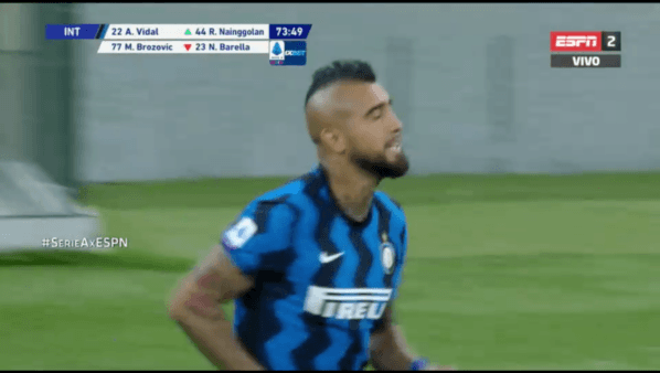 Vidal en su debut en Inter