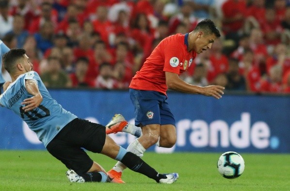 La Roja inicia el camino a Qatar 2022 como visitante ante Uruguay. Luego recibe a Colombia en Santiago. (FOTO: Agencia Uno)