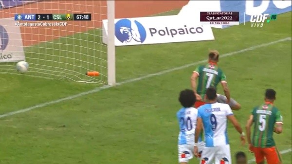 Los Pumas comenzaron perdiendo pero remontaron quedándose con un triunfo por 2-1 en el Calvo y Bascuñán.