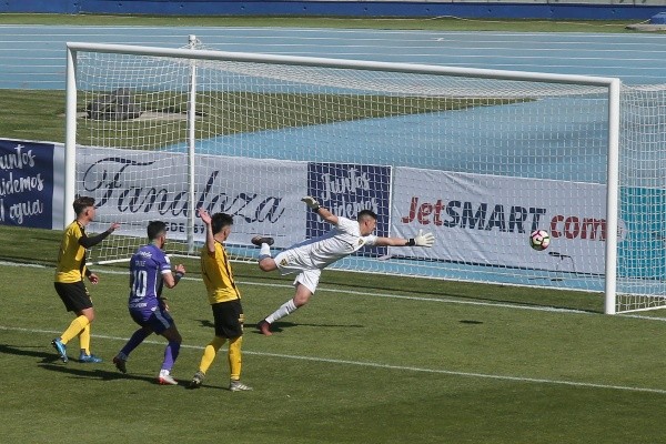 Deportes Concepción tuvo chances de abrir el marcador, pero se quedó con las ganas y terminó cayendo ante Fernández Vial. Foto: Agencia Uno