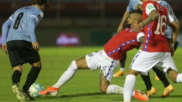 Chile hizo una gran actuación en Uruguay pero el arbitraje determinó su derrota final. Foto: Getty Images