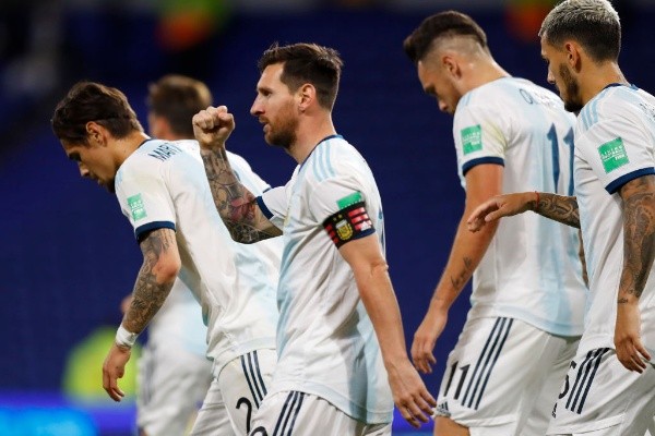 Los triunfos en eliminatorias con Argentina fueron dedicados por Messi para toda la gente que lo ha pasado mal con la crisis. Foto: Getty Images