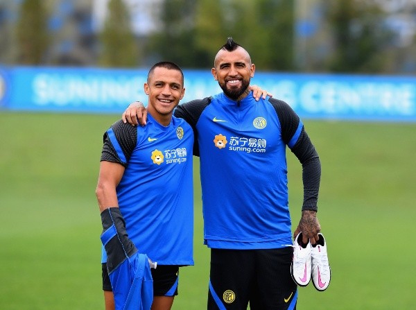 Arturo Vidal y Alexis Sánchez no han tenido muchos minutos juntos por las lesiones del Maravilla, algo que se podría extender esta semana. (Foto: Getty)