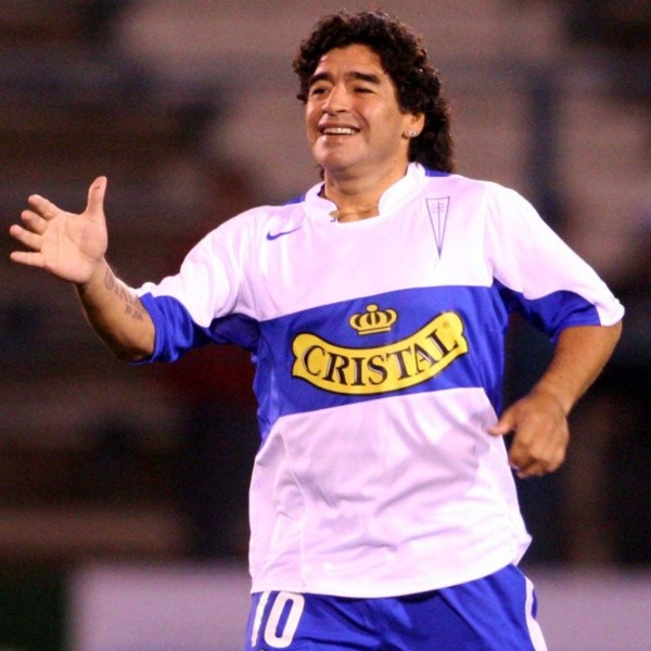 Diego jugó por la UC a sólo meses de haber tenido una cirugía para bajar de peso.