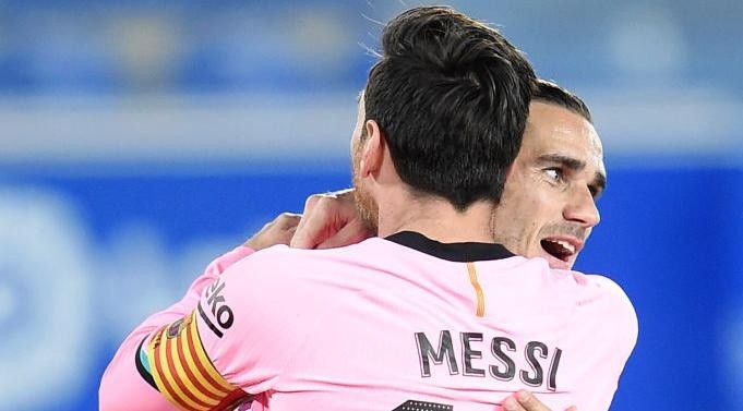 Griezmann anotó el gol del empate y salvó el papelón del Barcelona ante el Alavés. Foto: Getty Images