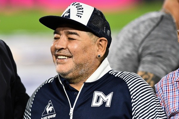 Maradona estaría con problemas de deshidratación y anemia.